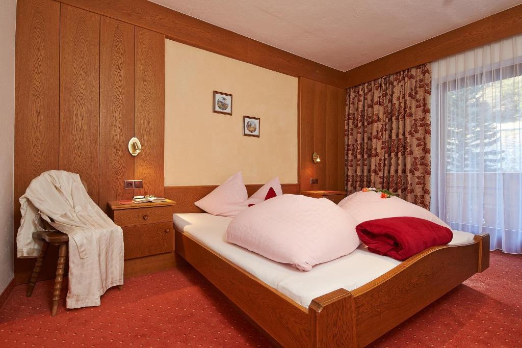 Fremdenpension Alpenruhe Sölden Habitación foto